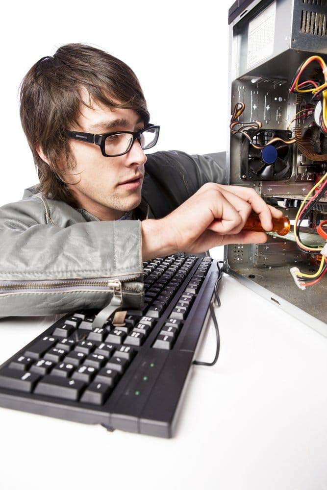 Мастер по ремонту компьютеров в Токсово
