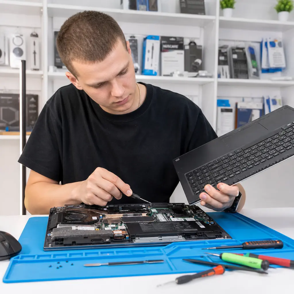 заменить клавиатуру на ноутбуке Acer в Токсово